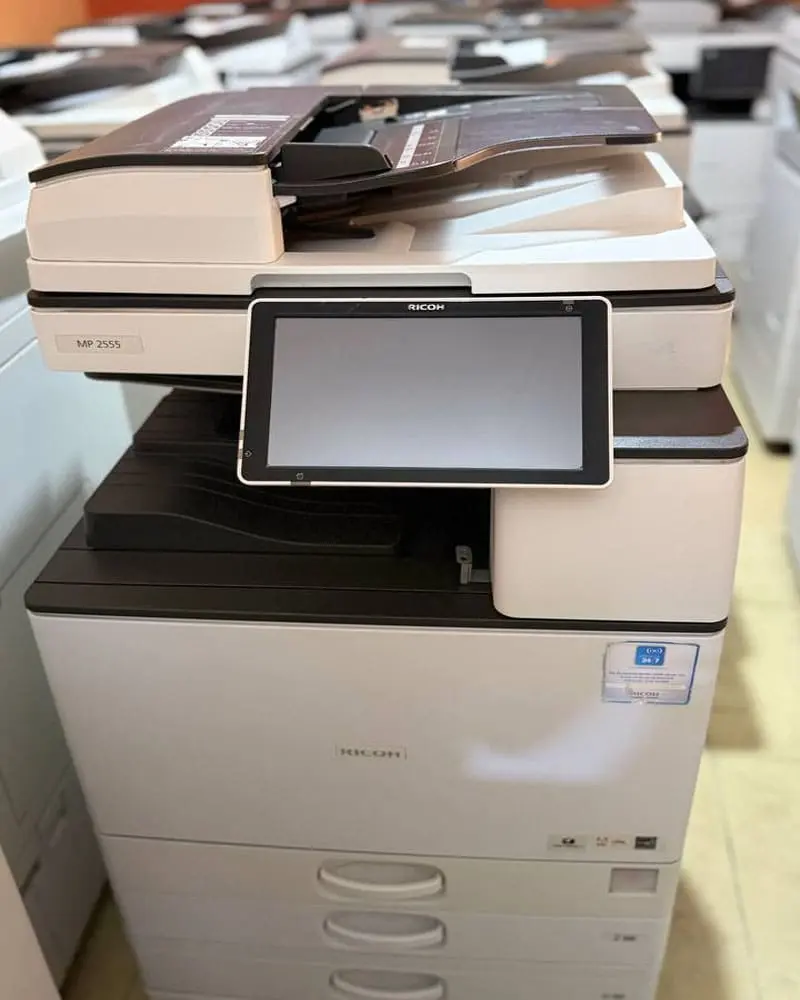 ريكو Ricoh MP 2555 أبيض وأسود – ماكينة حديثة بشاشة تابلت بسعر في المتناول